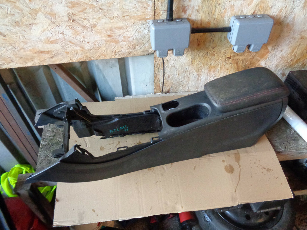 MERCEDES A CLASS A180 2017 AMG RED STITCH LEATHER  ARMREST CENTRE CONSOLE