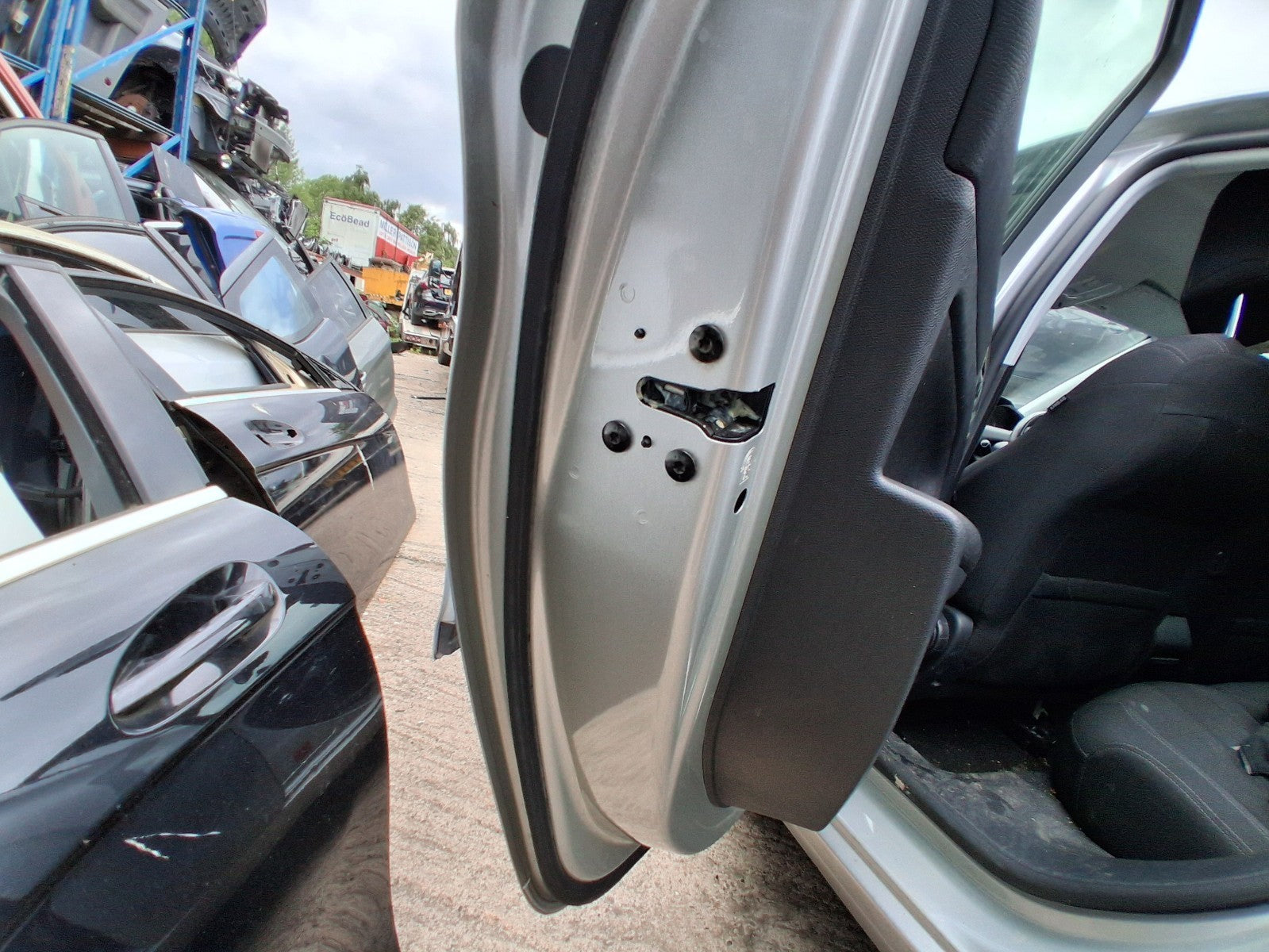 2014 PEUGEOT 308 MK2 NSF PASSENGER SIDE FRONT DOOR LOCK MECHANISM