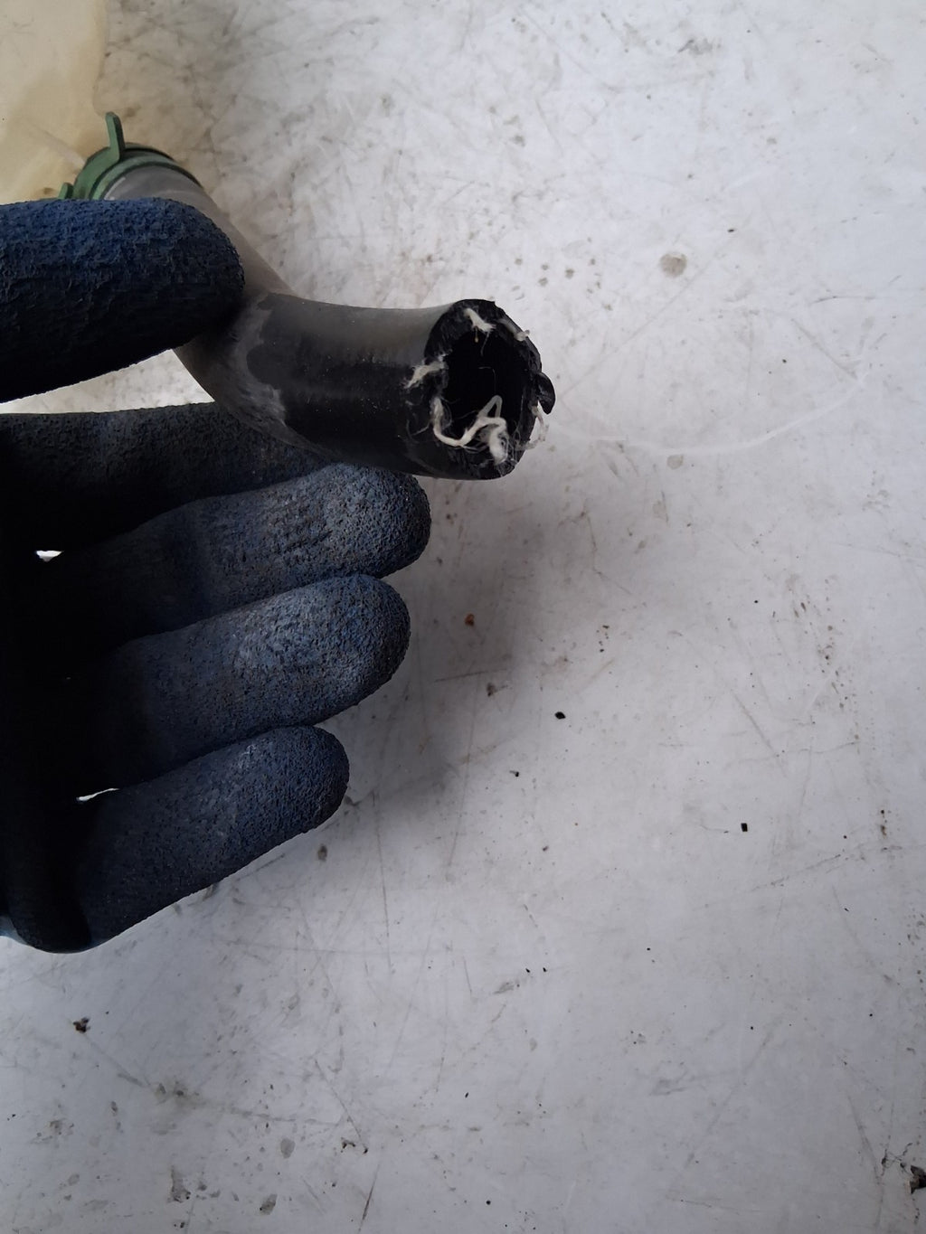 2017 RENAULT CLIO COOLANT EXPANSION OVERFLOW TANK RESERVOIR BOTTLE 217100680R