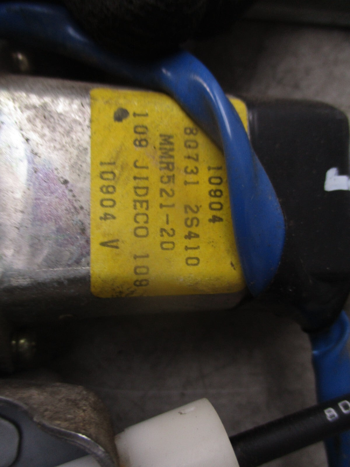 2002 NISSAN NAVARA D22 NSF PASSENGER FRONT WINDOW MOTOR & REGULATOR 807312S410