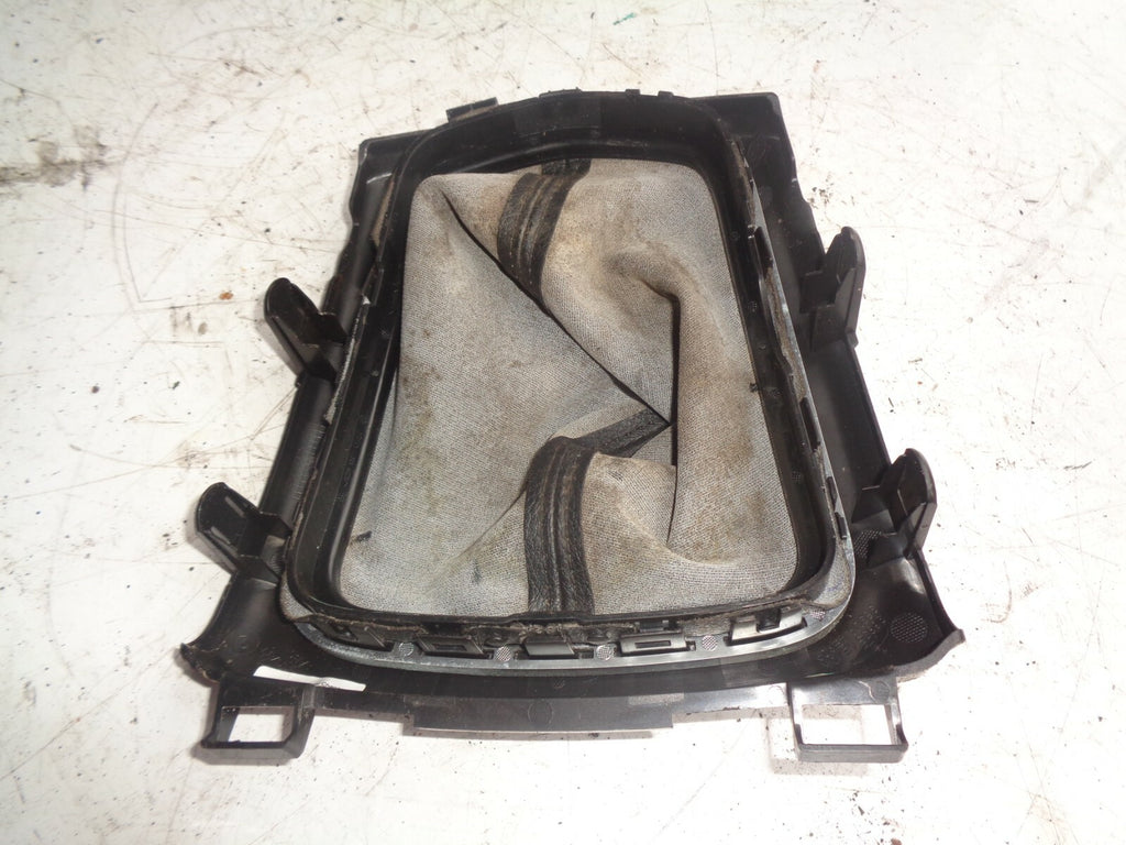 NISSAN QASHQAI J11 MK2 2018 GEAR SELECTOR SURROUND TRIM 96935hv51a