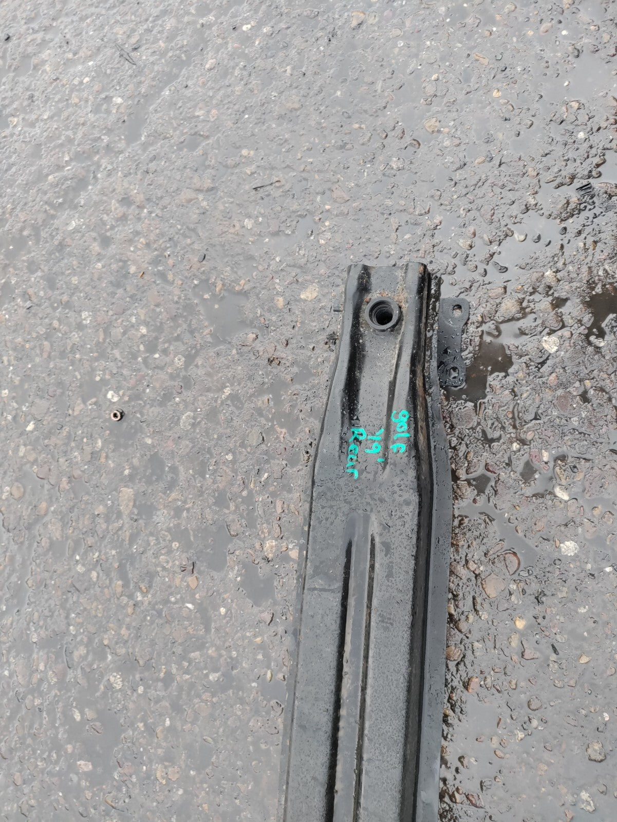 2019 VOLKSWAGEN GOLF MK 7.5 REAR CRASH BAR