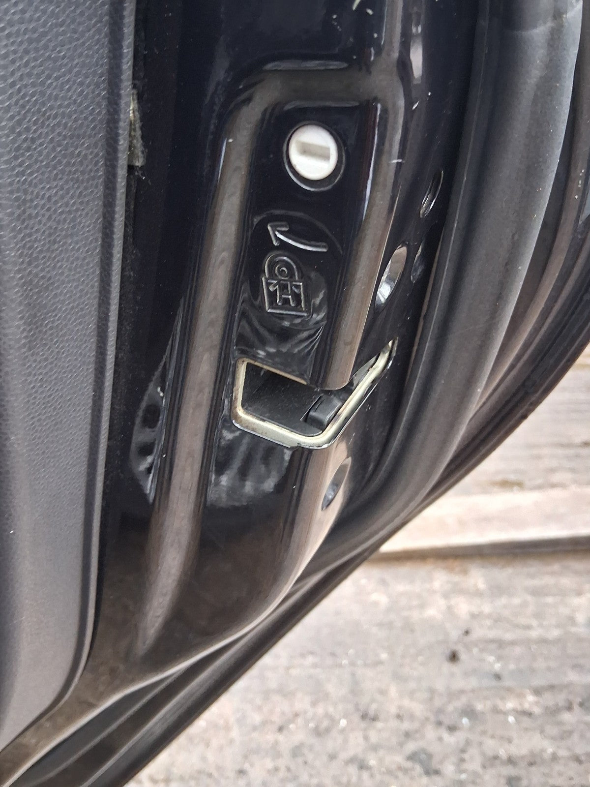 2014 FORD FIESTA MK7 OSR DRIVER SIDE REAR RIGHT COMPLETE DOOR PANTHER BLACK DC