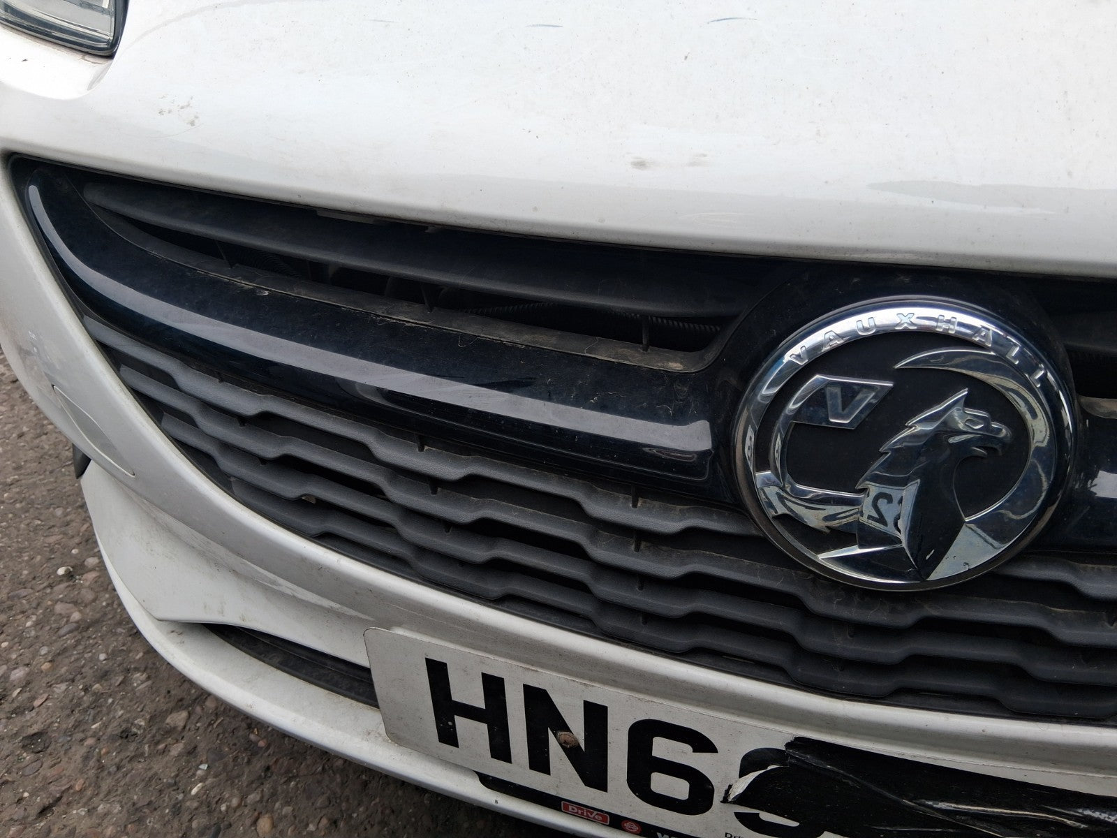 VAUXHALL CORSA E 2019 FRONT BUMPER RADIATOR GRILL BADGE BLACK