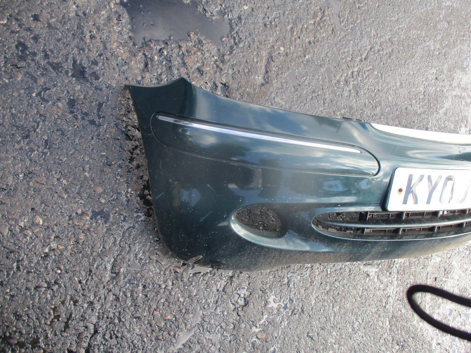 2003 MERCEDES A140 ELEGANCE 1.4 FRONT BUMPER AND GRILL COMPLETE GREEN