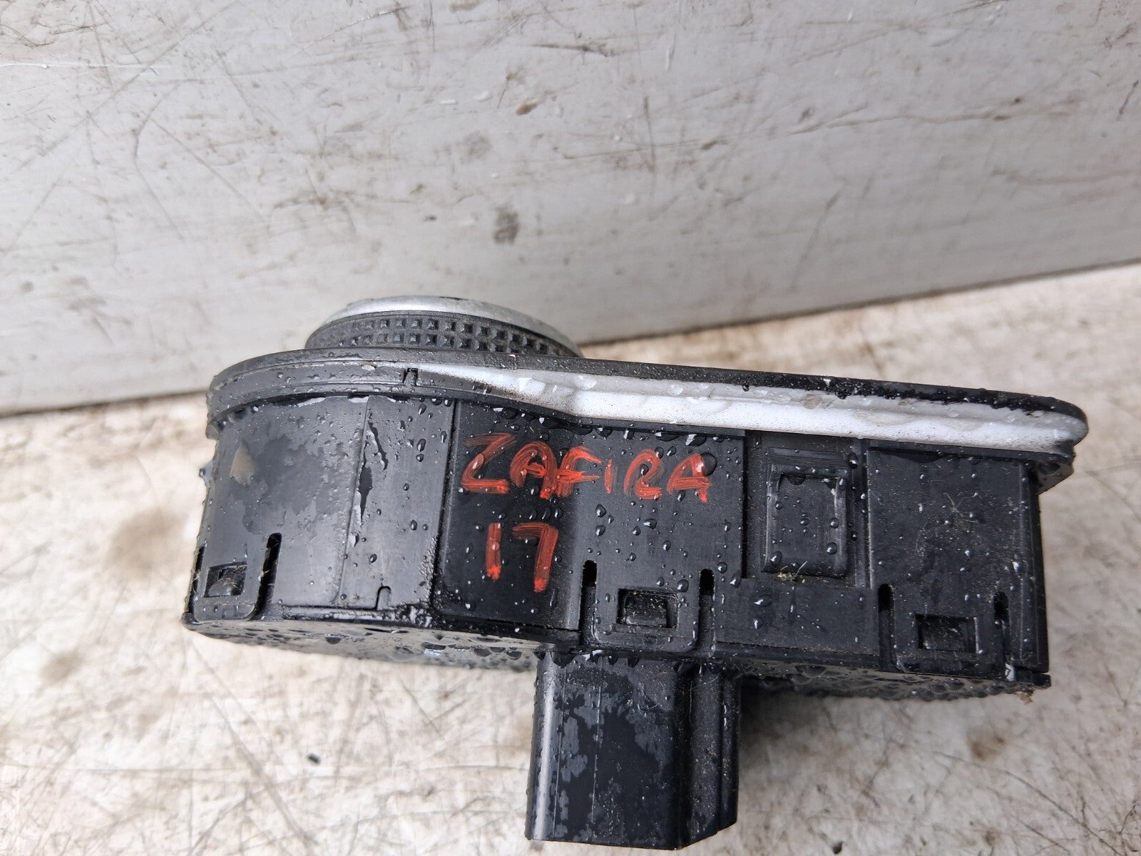 2017 VAUXHALL ZAFIRA C TOURER HEADLIGHT ADJUSTER CONTROL SWITCH 39049505