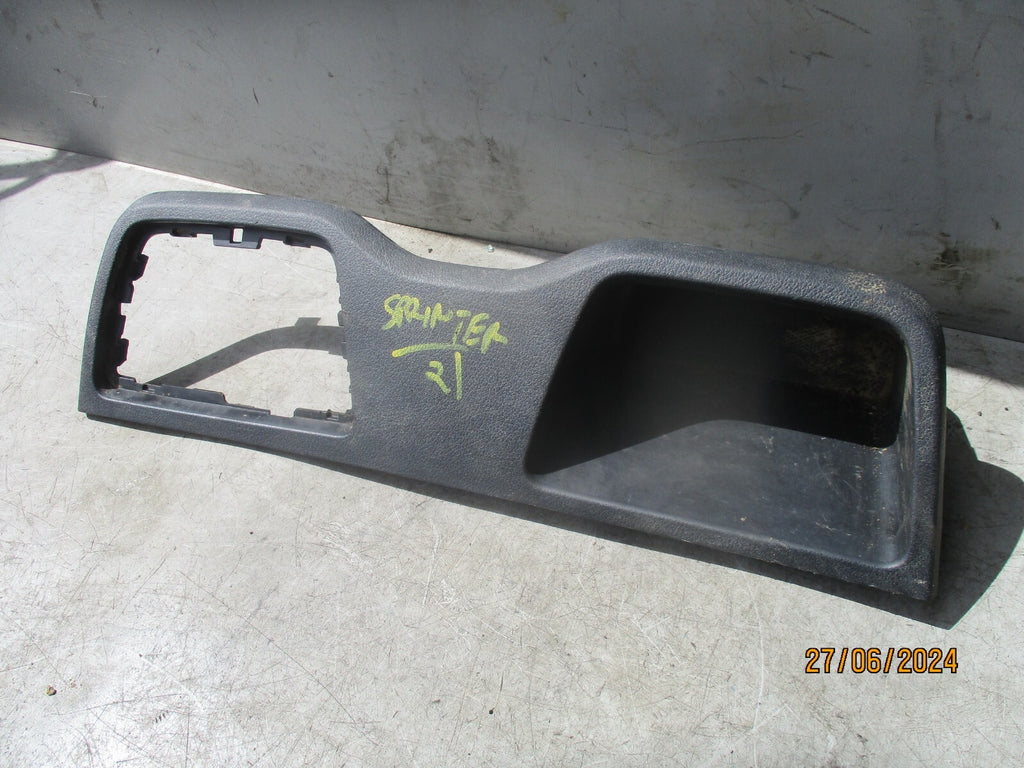2021 MERCEDES SPRINTER W907 GEAR SHIFT SURROUND TRIM A9106833200