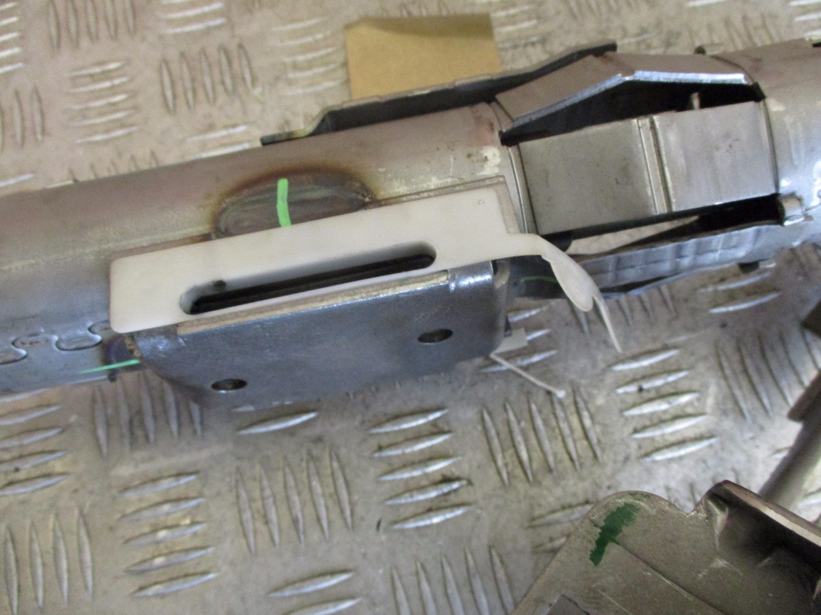 2009 Peugeot 308 Adjustable Steering Column