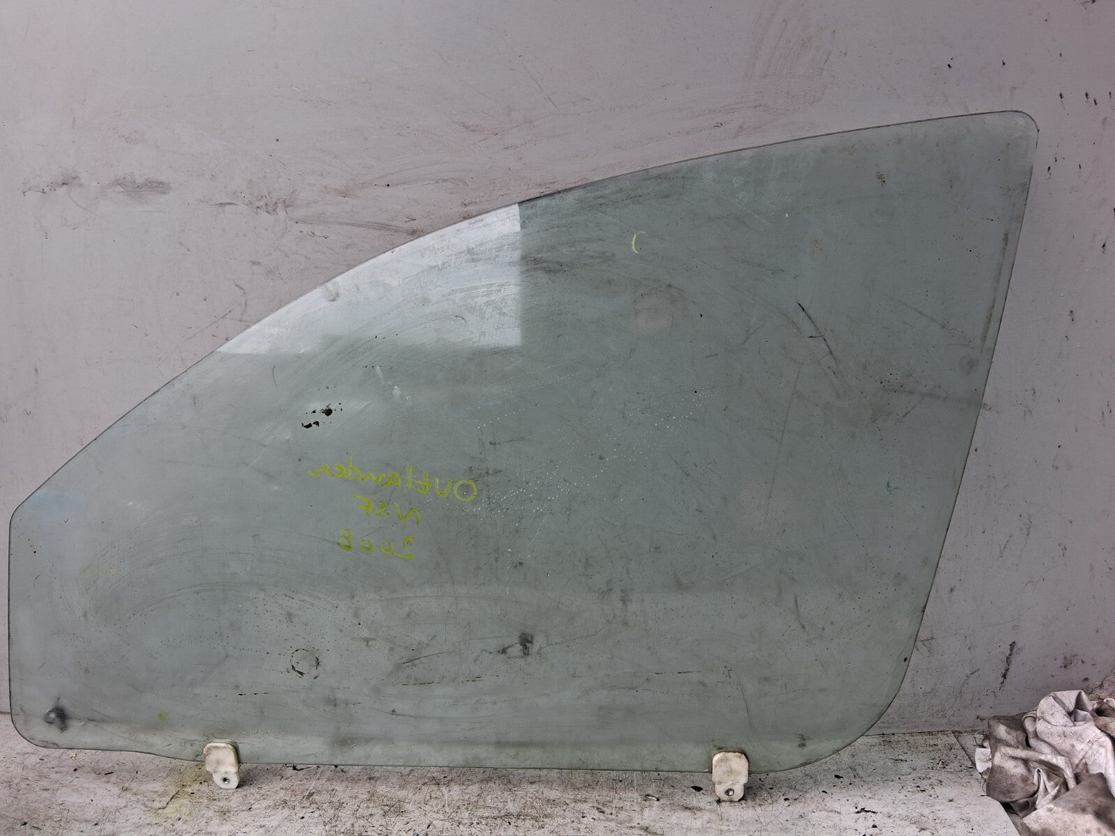 2008 MITSUBISHI OUTLANDER NSF PASSENGER SIDE FRONT LEFT WINDOW GLASS 43R00033