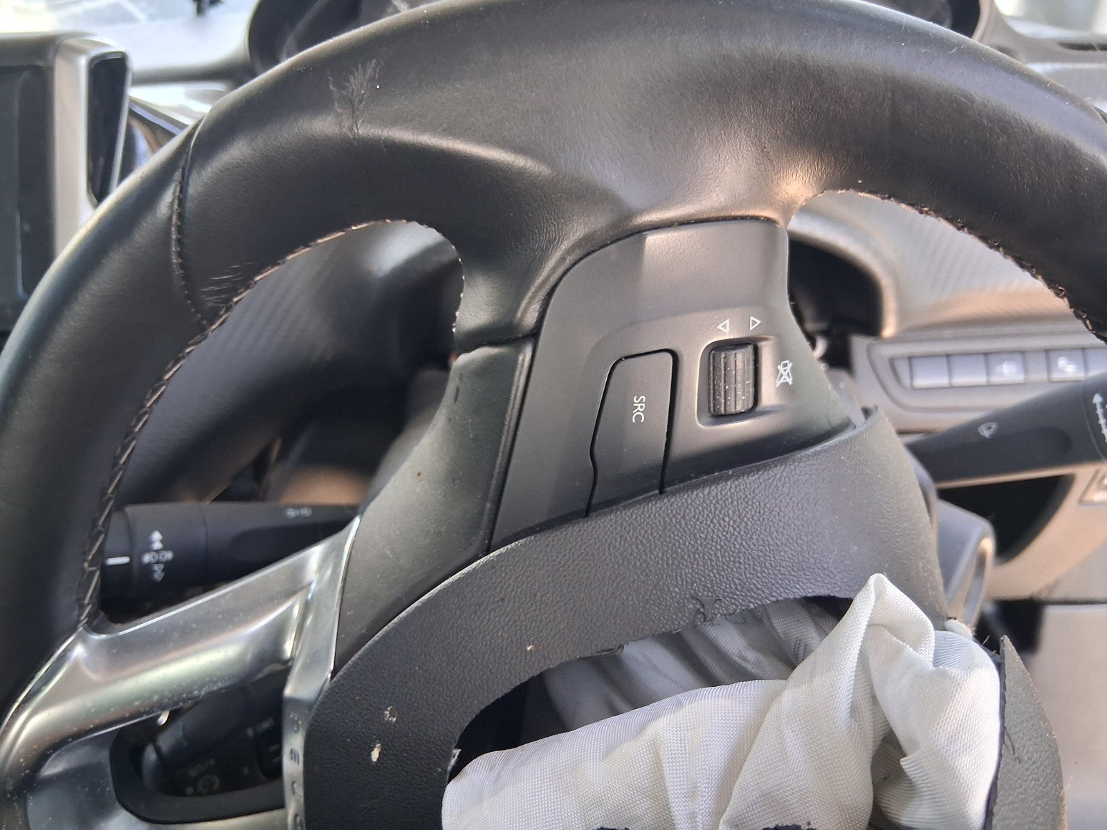 2019 PEUGEOT 208 MK1 MULTIFUNCTIONAL STEERING WHEEL BLACK