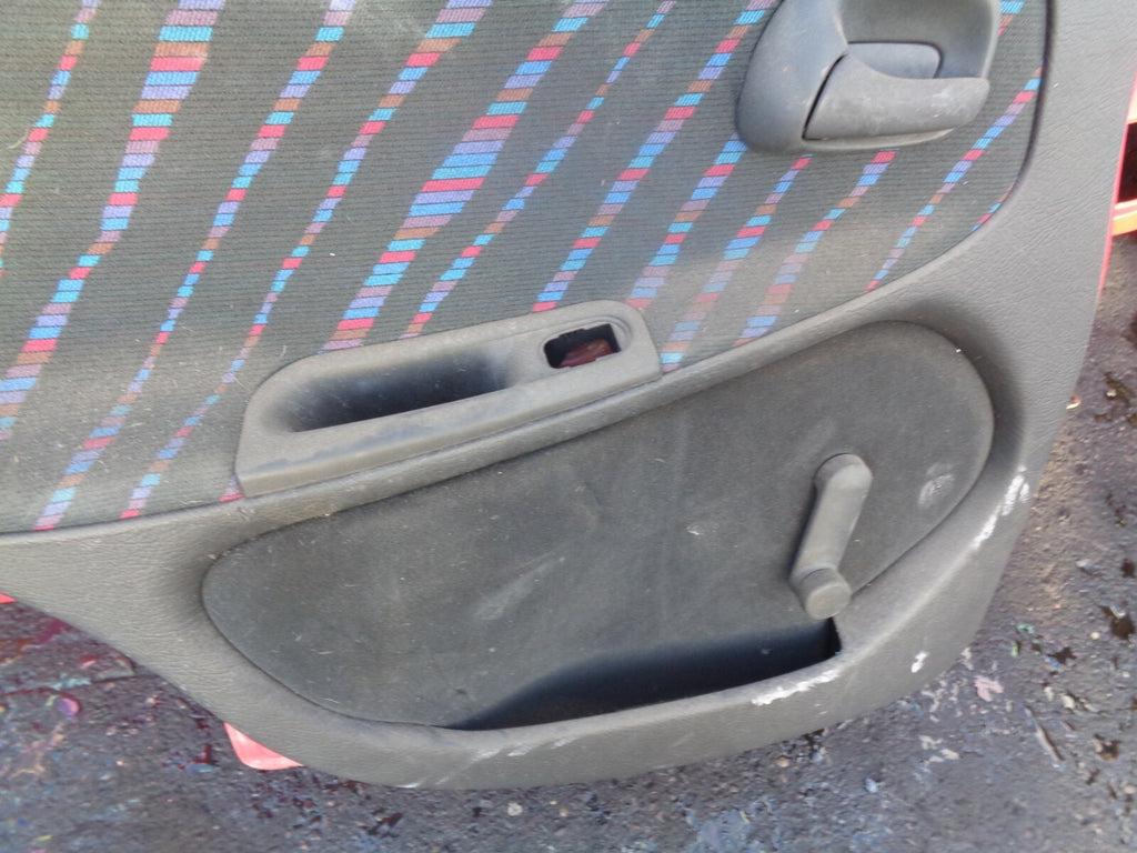 VAUXHALL ASTRA F MK3 5 DOOR NSR PASSENGER SIDE REAR COMPLETE DOOR RED