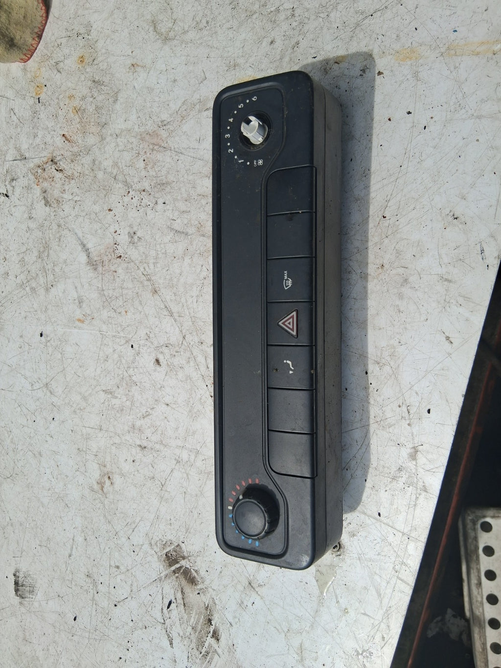 MERCEDES BENZ SPRINTER W907 2018 HEATER AC CLIMATE CONTROL SWITCH A9079055405