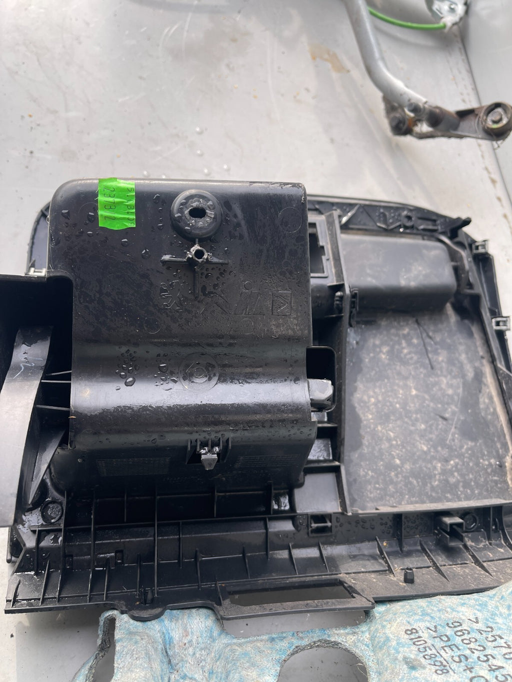 CITROEN C3 PICASSO 2000 GLOVE BOX STORAGE COMPARTMENT 968254777