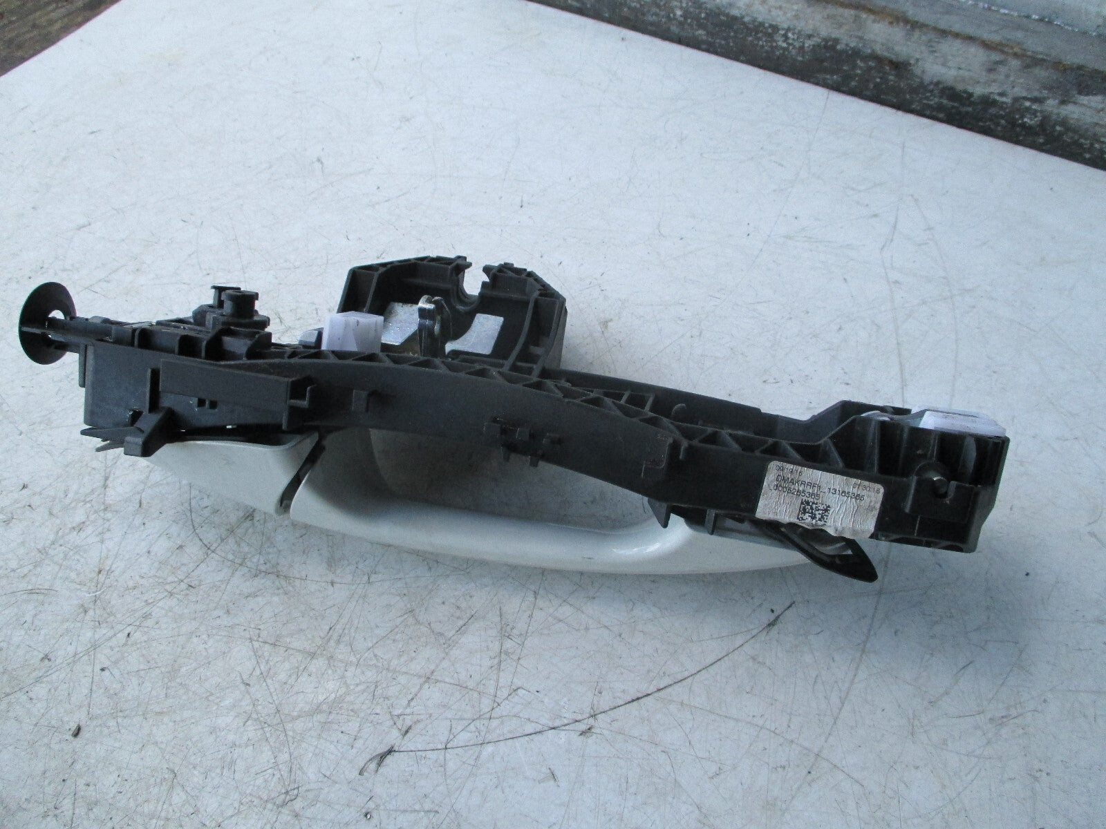 MERCEDES BENZ A CLASS W176 2016 OSR DRIVER SIDE REAR DOOR HANDLE A2047601634