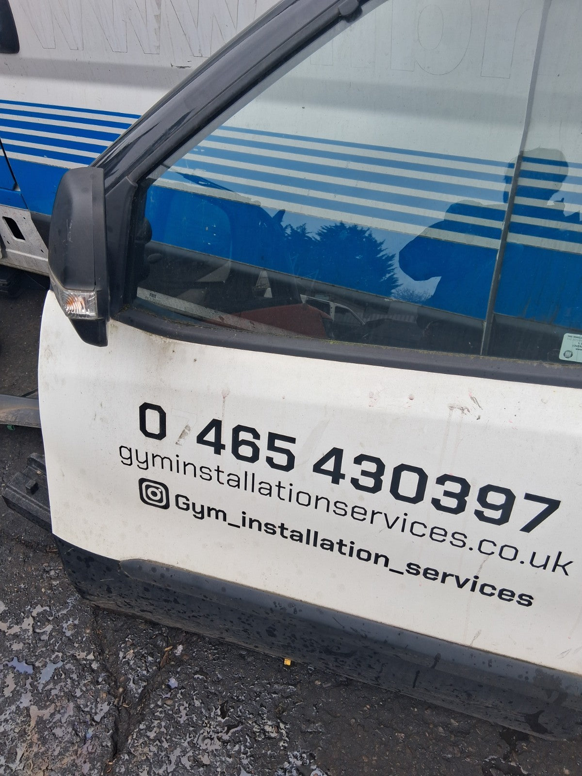 2013 FIAT DOBLO MK2 NSF PASSENGER SIDE FRONT LEFT COMPLETE DOOR WITH WING MIRROR