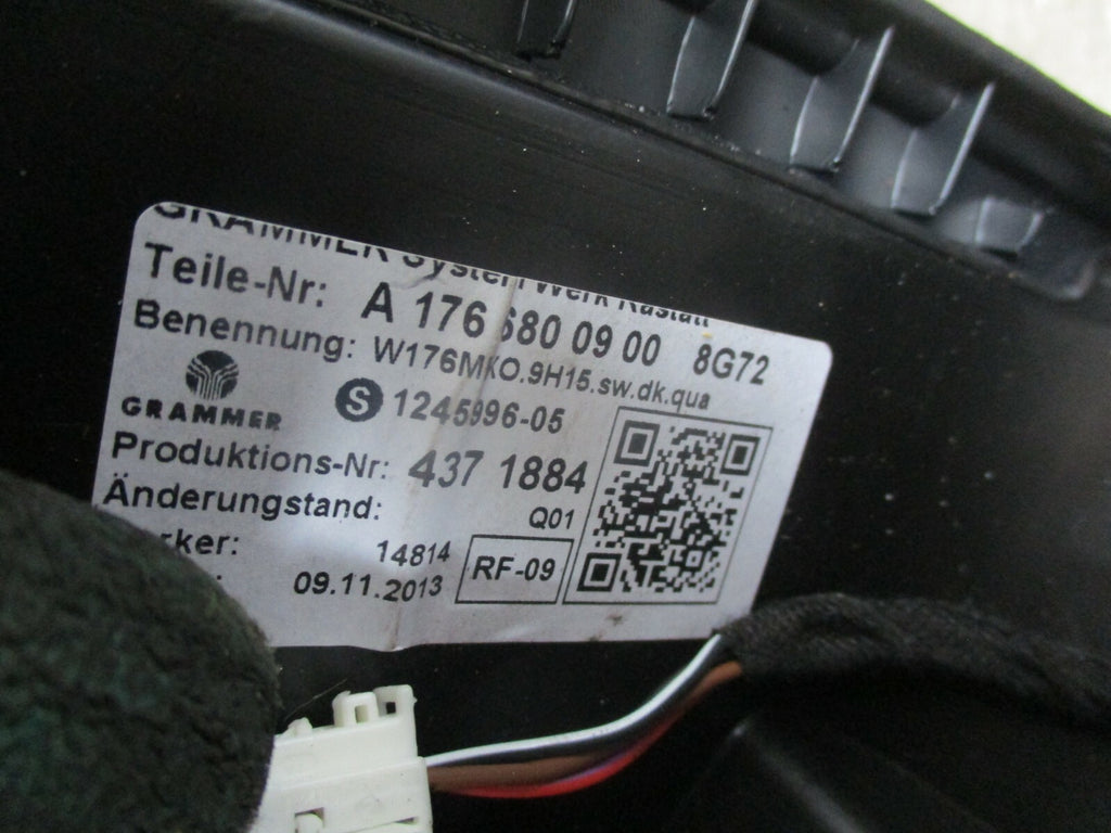 MERCEDES A CLASS W176 PLASTIC CENTRE CONSOLE TRIM & LEATHER HANDREST A1766800900