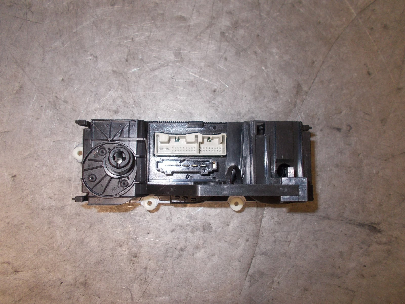 VOLKSWAGEN GOLF PLUS 2005 MK5 CLIMATE CONTROL UNIT MODULE