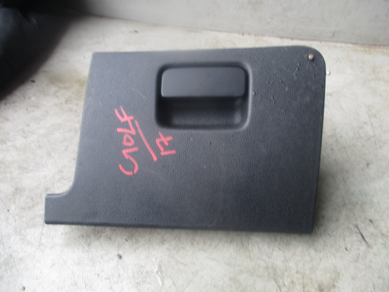2017 VW VOLKSWAGEN GOLF  STORAGE COMPARTMENT GLOVEBOX 5G2857924
