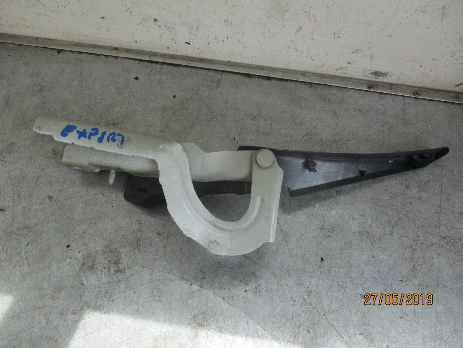 PEUGEOT EXPERT MK2 FRONT ENGINE BAY BONNET HINGE