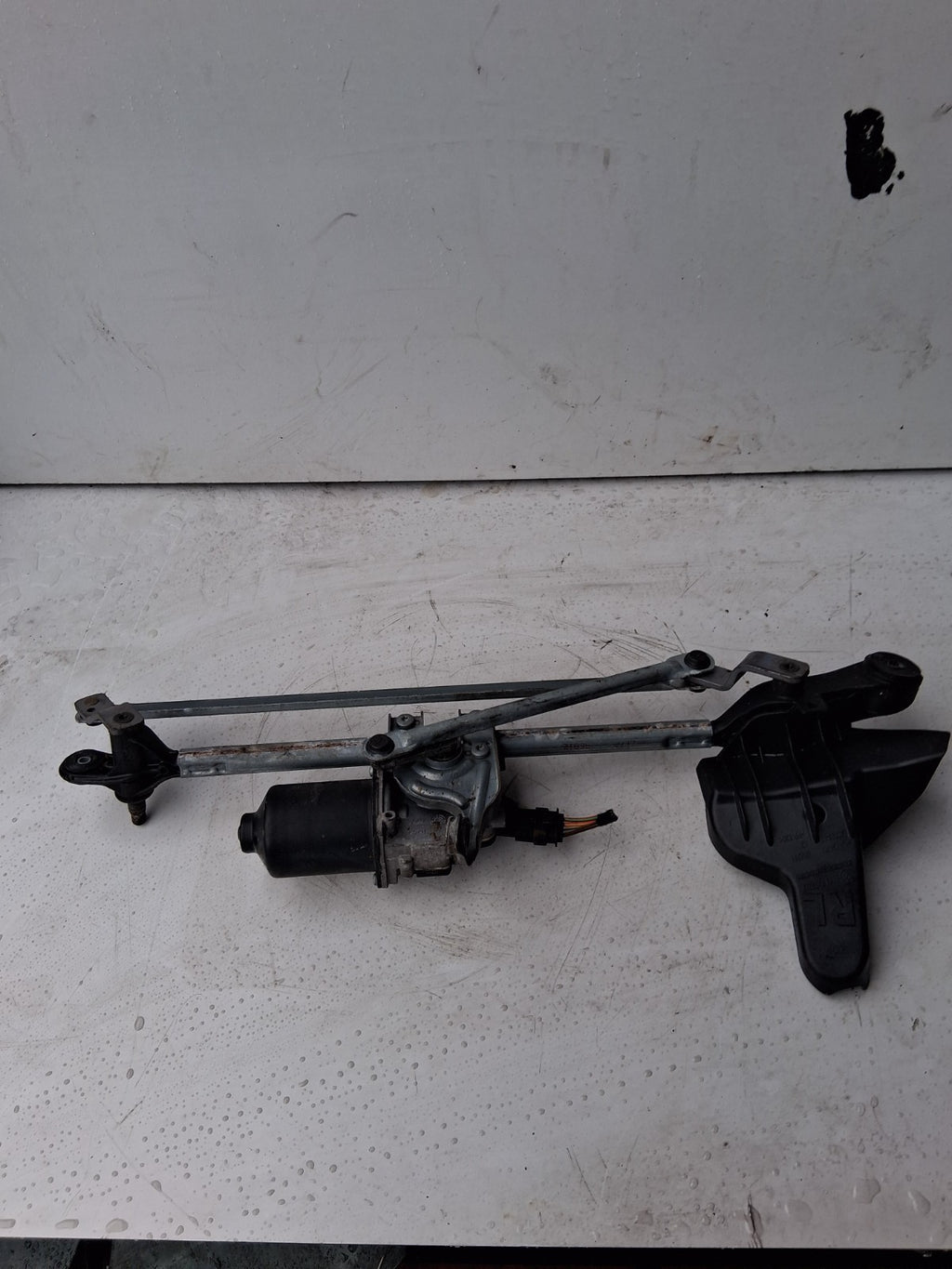 2017 BMW 3 SERIES WINDSCREEN WIPER MOTOR LINKAGE 726750403