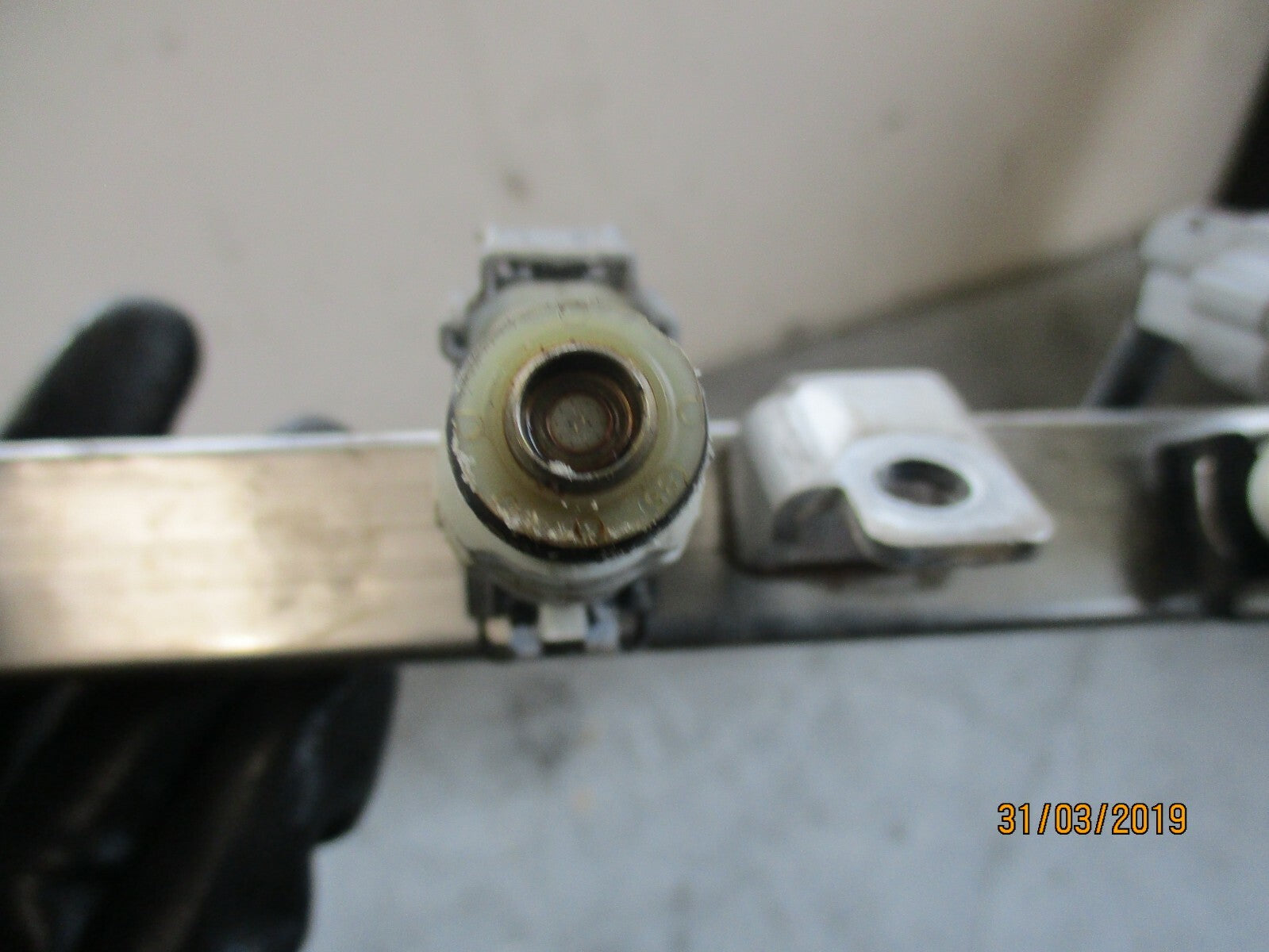 KIA RIO YB (MK4) 2017 1.25 PETROL FUEL INJECTOR RAIL G4LA 35350 03500