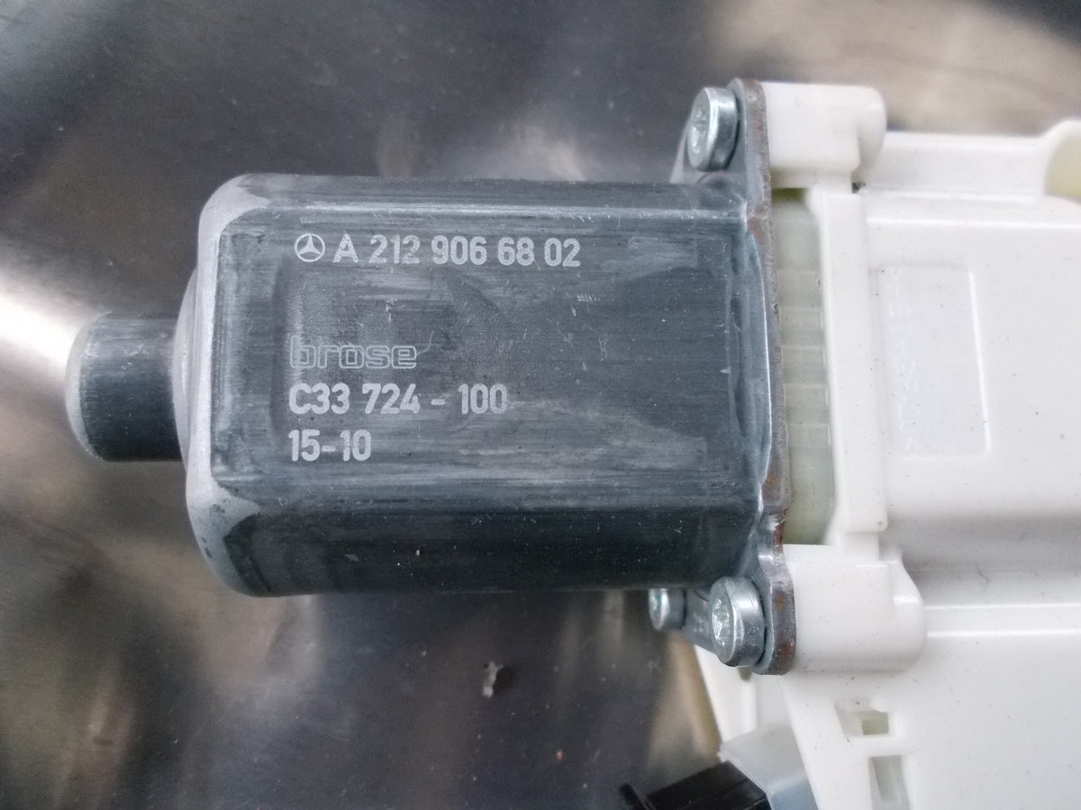 MERCEDES E CLASS W212 NSF PASSENGER SIDE FRONT WINDOW REGULATOR A2129066802