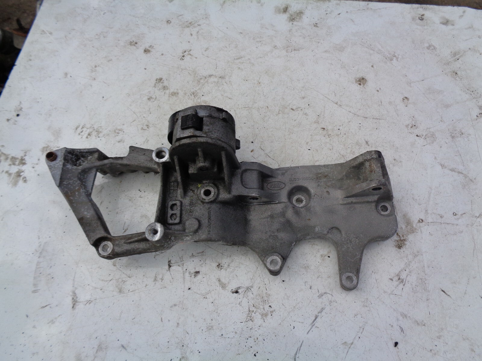 RANGE ROVER SPORT EVOQUE 2014 2018 ENGINE MOUNT TENSIONER PULLEY BJ32-10039-AE