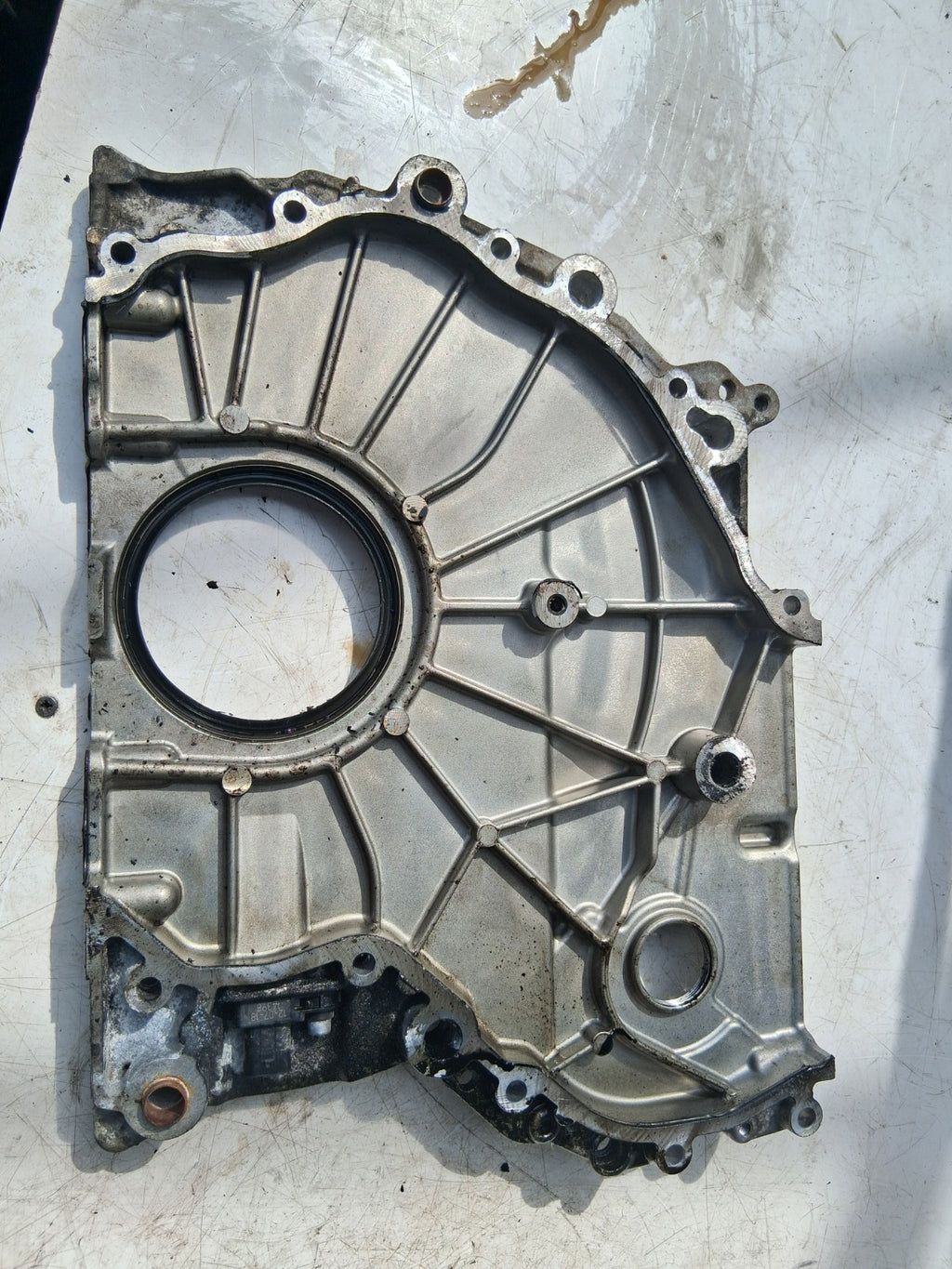 2018 BMW X1 F48 2.0 DIESEL TIMING CHAIN COVER 8514001