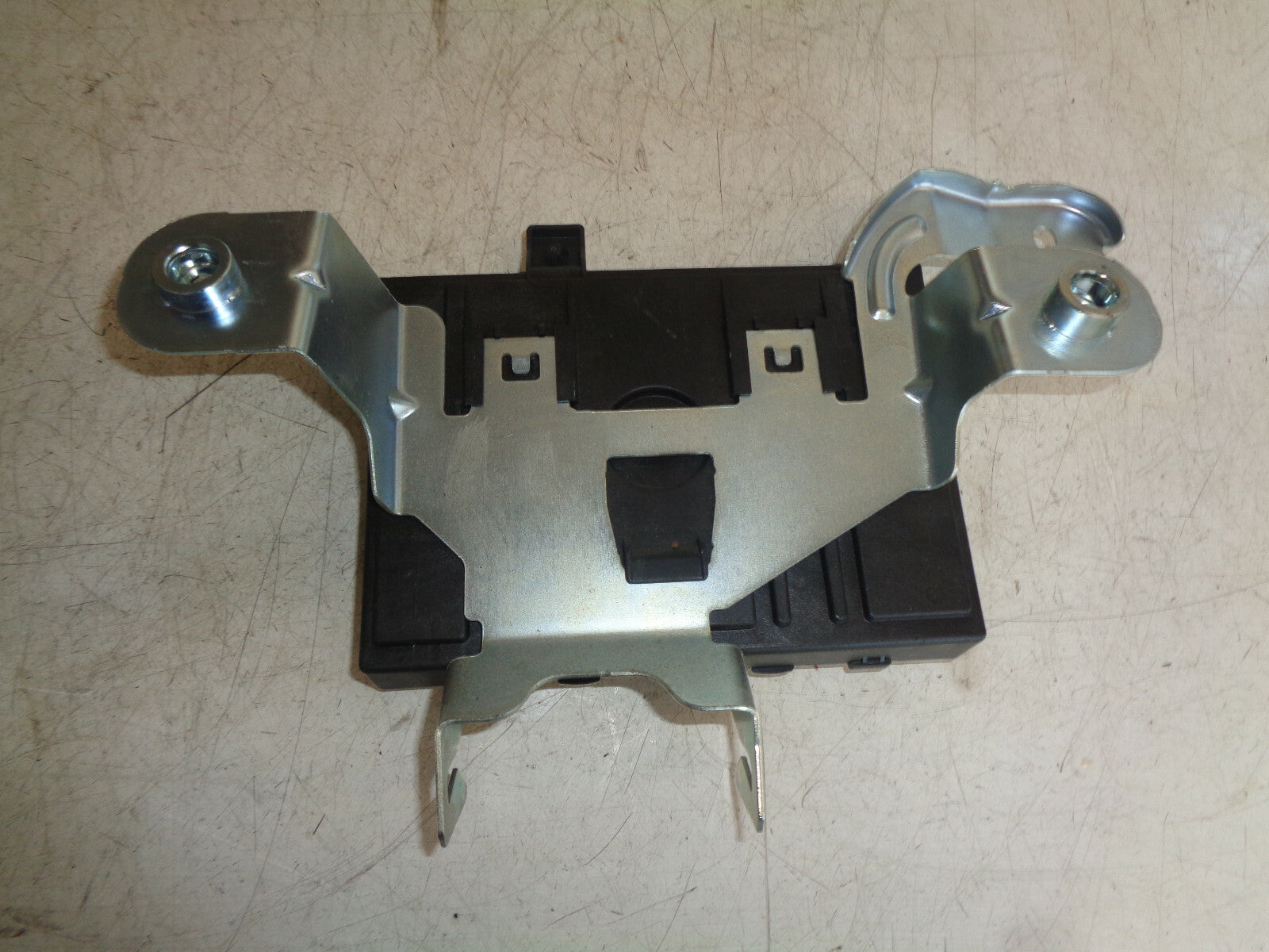 MAZDA 2 MK3 DJ 2015 1.5 PETROL BCM BODY CONTROL MODULE DP9767560A
