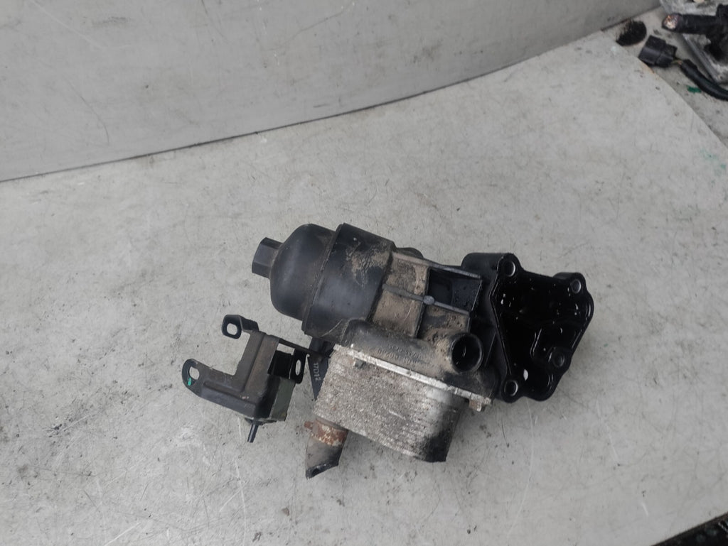 HYUNDAI IX20 2018 1.6 DIESEL OIL COOLER WITH FILTER HOUSING 264102A300