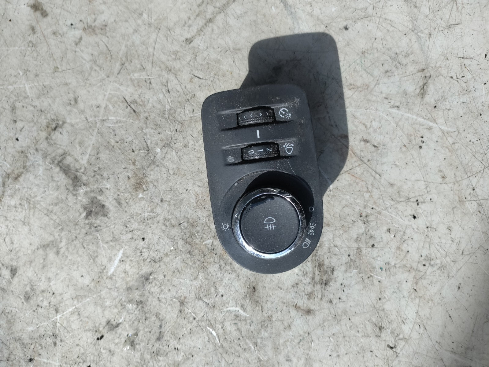 VAUXHALL CORSA D 2011 HEADLIGHT & FOG LIGHT CONTROL SWITCH 13310334
