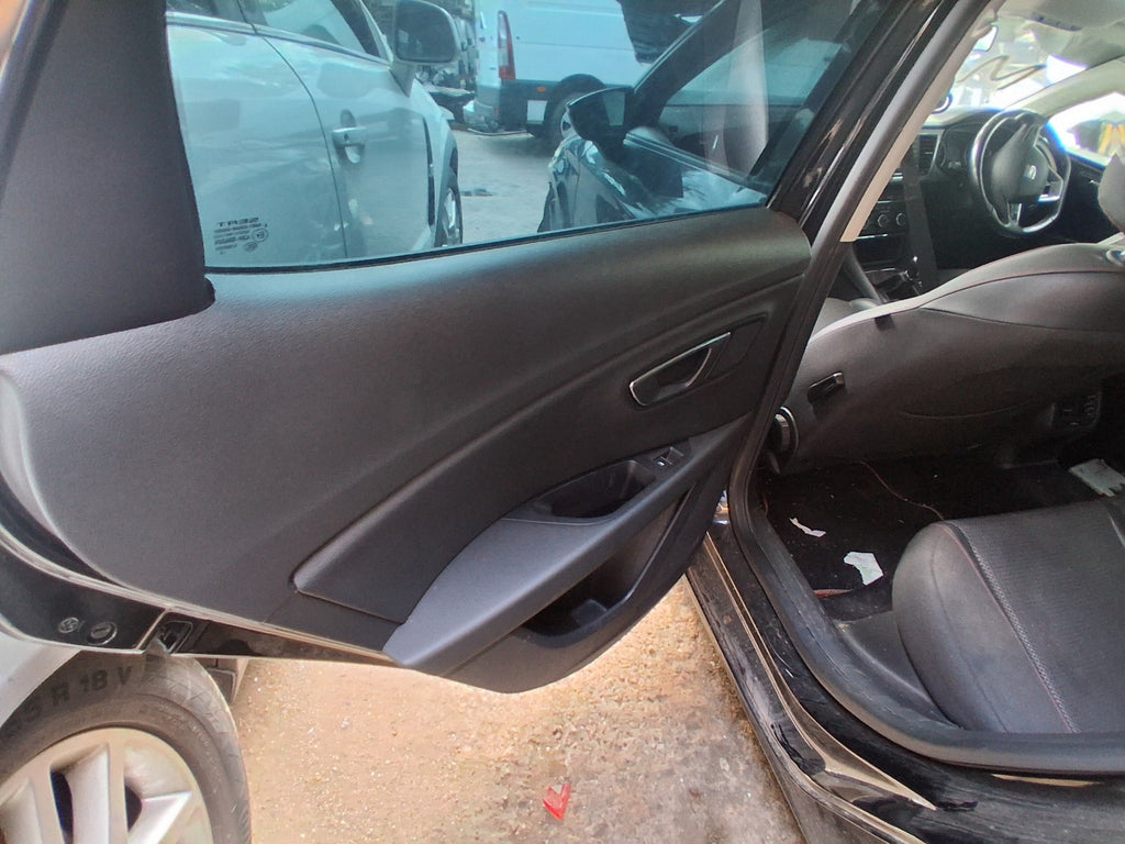 SEAT LEON MK3 2015 NSR PASSENGER NEAR SIDE REAR DOOR CARD
