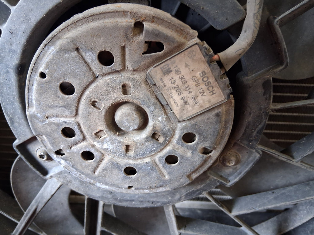 2008 VAUXHALL ASTRA H RADIATOR FAN ONLY 13205947