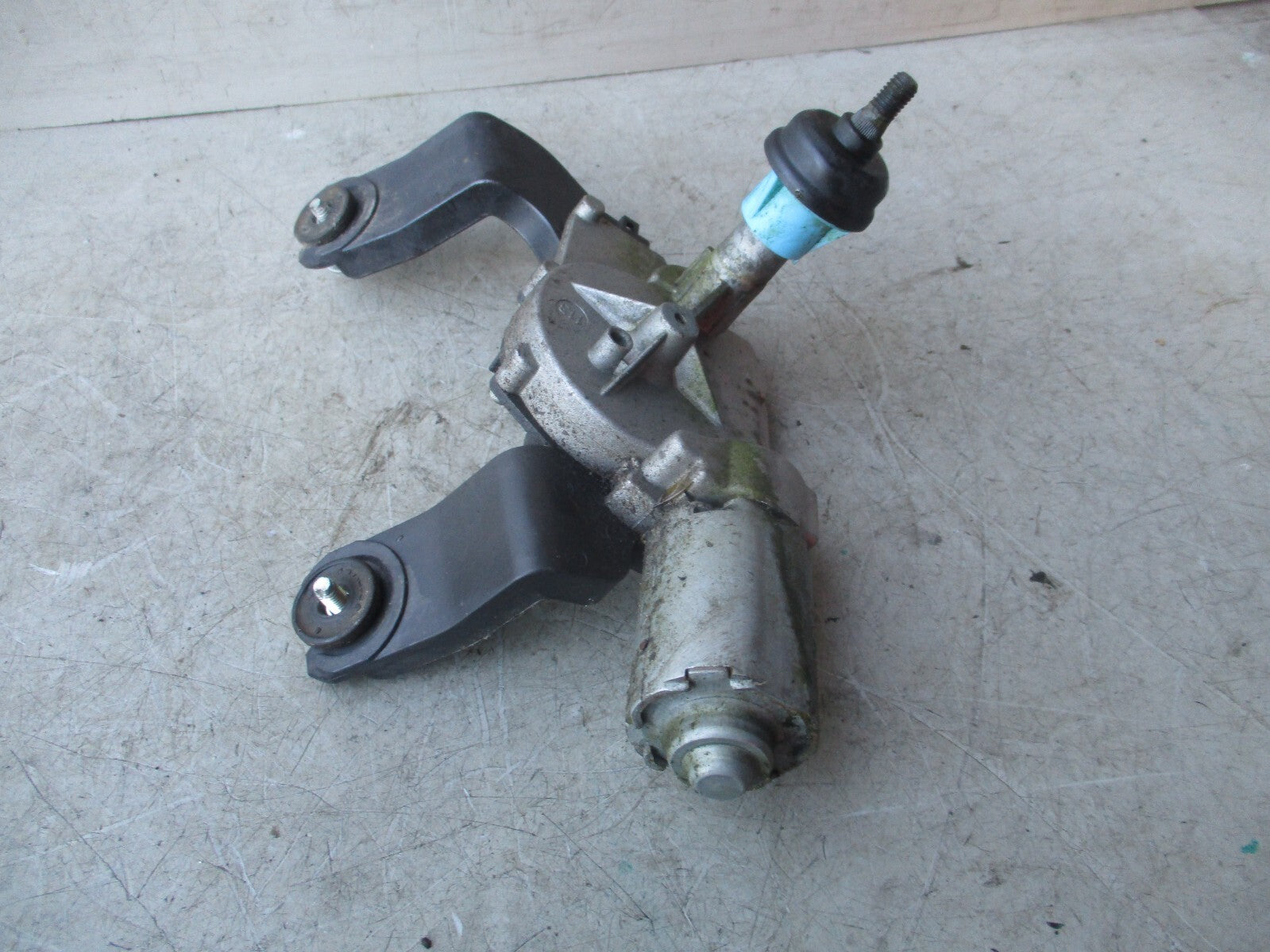 2015 HYUNDAI IX35 MK1 REAR TAILGATE BOOTLID WIPER MOTOR 987001H300