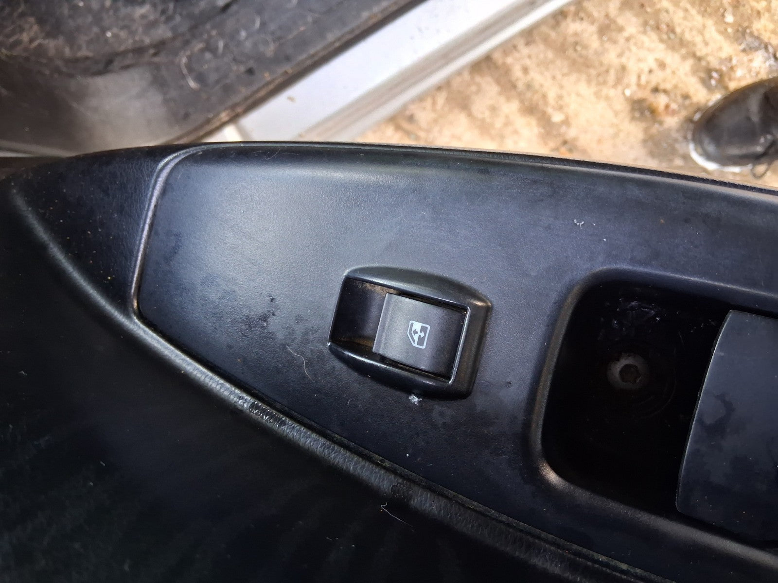 2015 VAUXHALL COMBO D NSF PASSENGER SIDE FRONT LEFT WINDOW CONTROL SWITCH