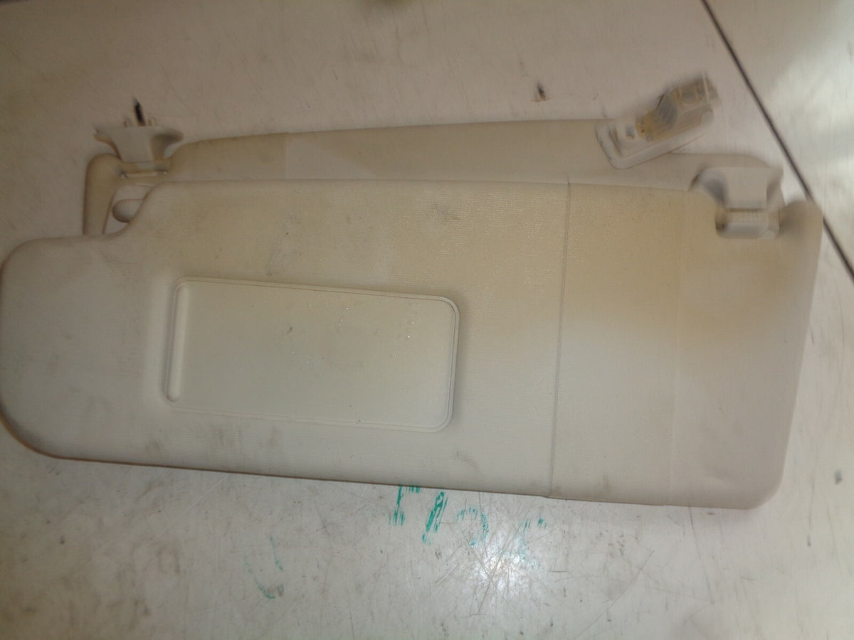 VW VOLKSWAGEN PASSAT CC 2012 FRONT BOTH SIDE SUN VISOR CREAM