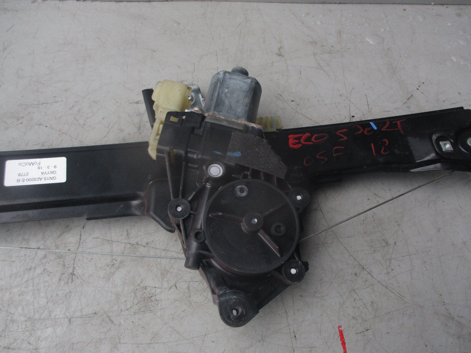 FORD ECOSPORT 2018 OSF DRIVER SIDE FRONT WINDOW REGULATOR & MOTOR 0130822078