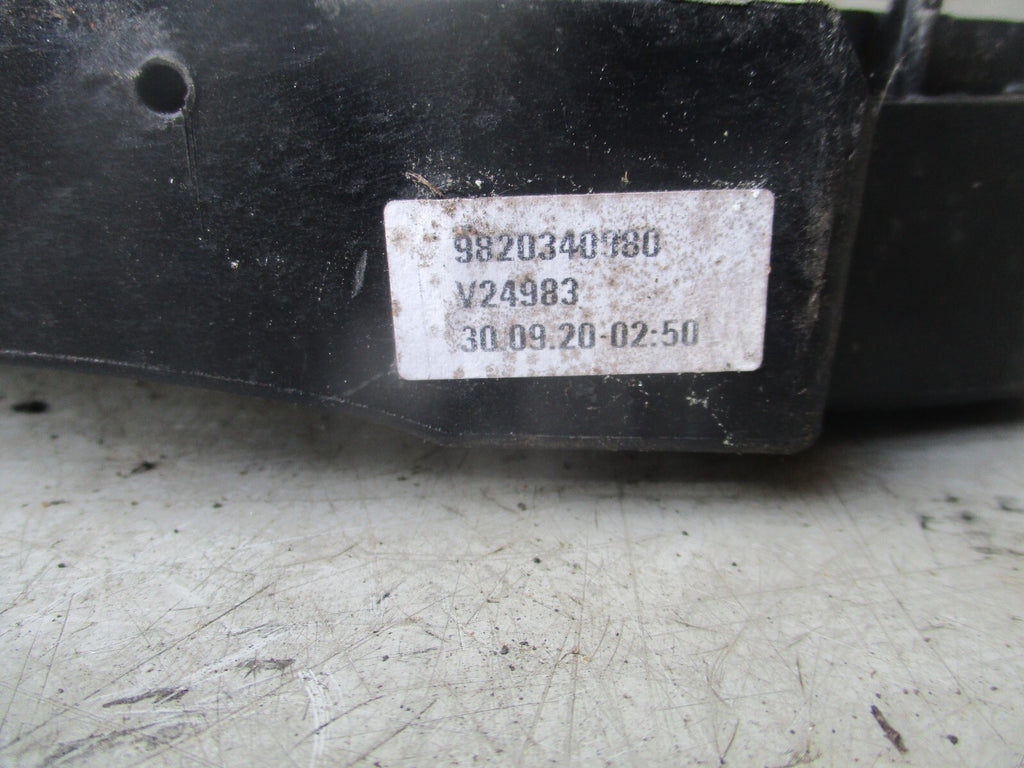 2013 PEUGEOT 5008 OSF FRONT DRIVER SIDE DOOR MOUNTING BRACKET FRAME 9820340980