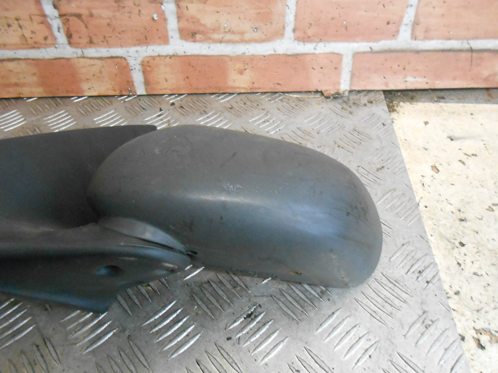 FIAT MAREA BRAVA 2002 NS PASSENGER SIDE MANUAL DOOR WING MIRROR BLACK PLASTIC