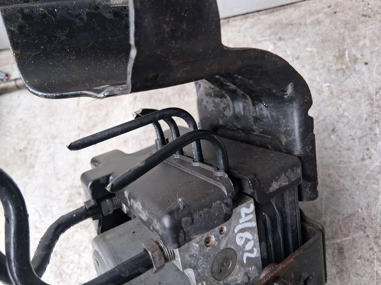 2012 PEUGEOT 208 1.2 PETROL ABS PUMP CONTROL MODULE 9804162080