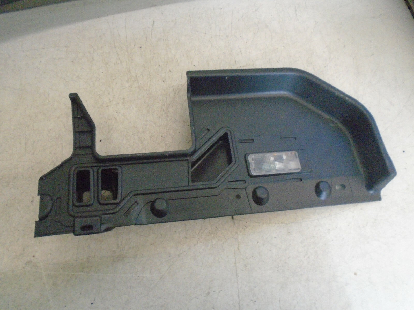 CITROEN C5 AIRCROSS 2019 HUSH PANEL PASS LOWER PLASTIC TRIM LIGHT 9822796377