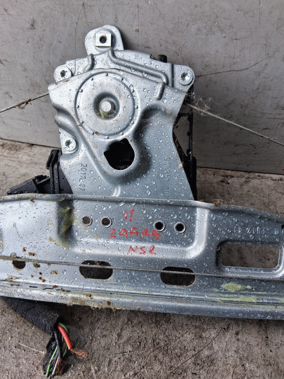 2017 ZAFIRA C TOURER NSR PASSENGER SIDE REAR WINDOW MOTOR & REGULATOR 927211100