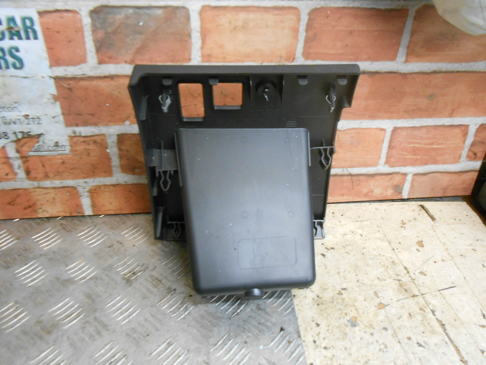 PEUGEOT 308 MK1 2013 DASHBOARD DASH PANEL BOX COMPARTMENT POCKET POT 9661173877