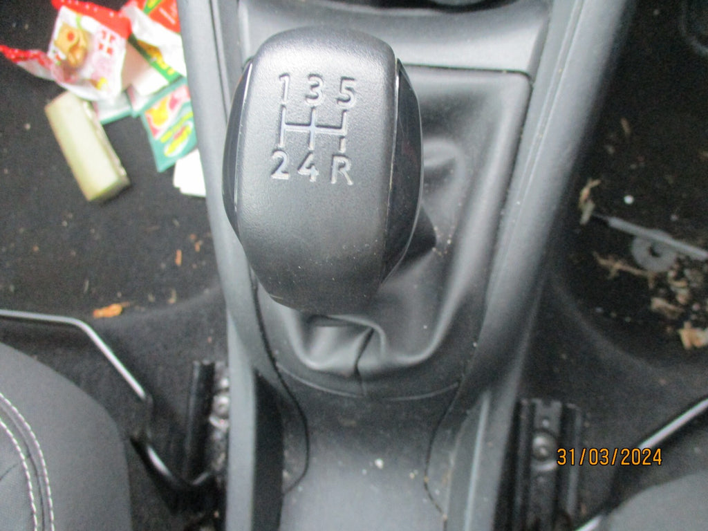 PEUGEOT 208 2016 5 SPEED MANUAL GEARSTICK GEARSHIFTER
