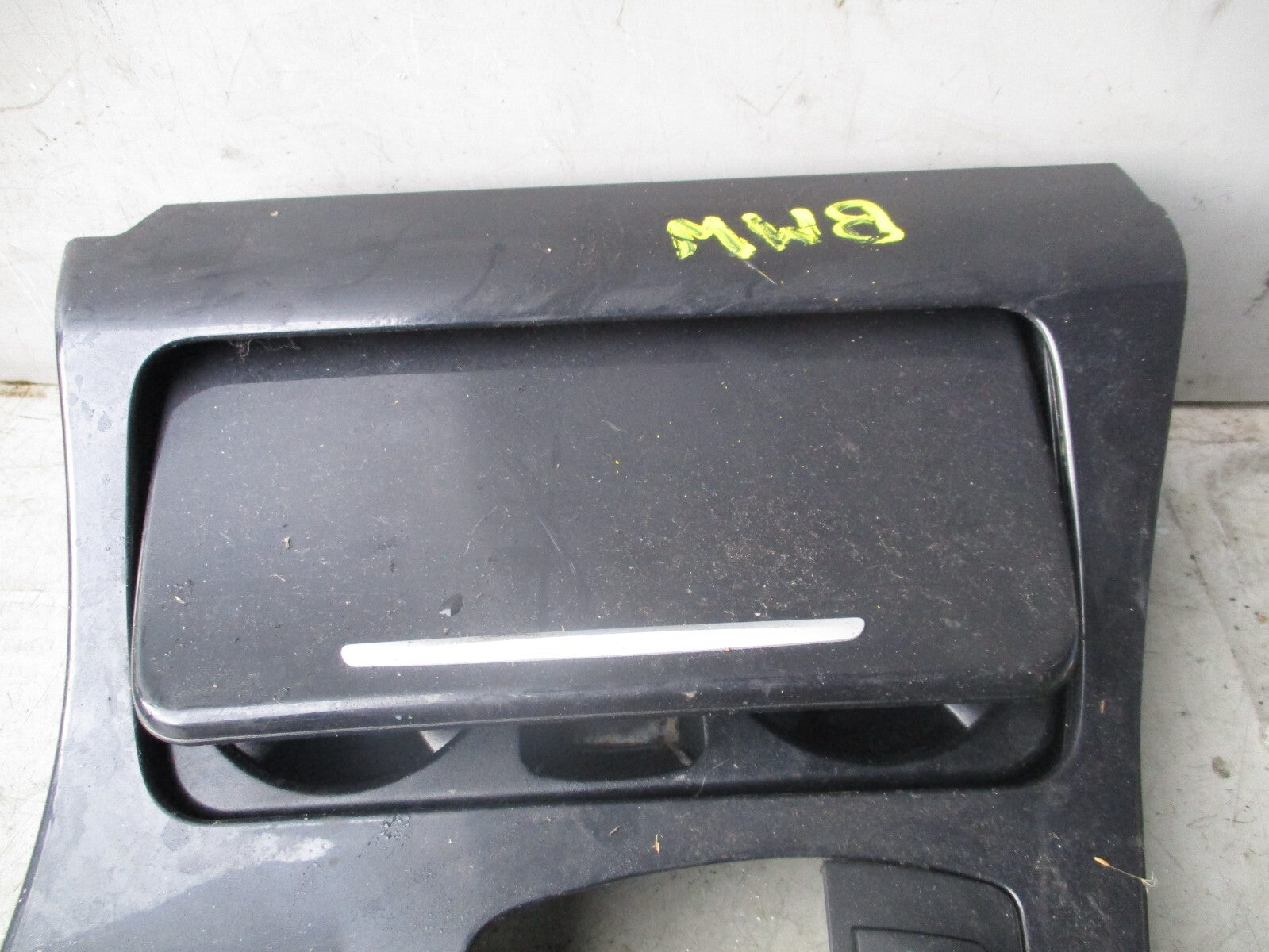 2017 BMW CENTRE CONSOLE CUP HOLDER 51169206401 (ref s)