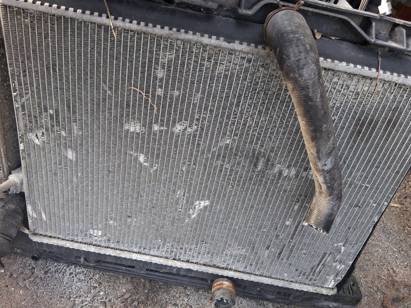 2013 PEUGEOT 5008 MK1 1.6 DIESEL RADIATOR RAD PACK WITH FAN 9680533480
