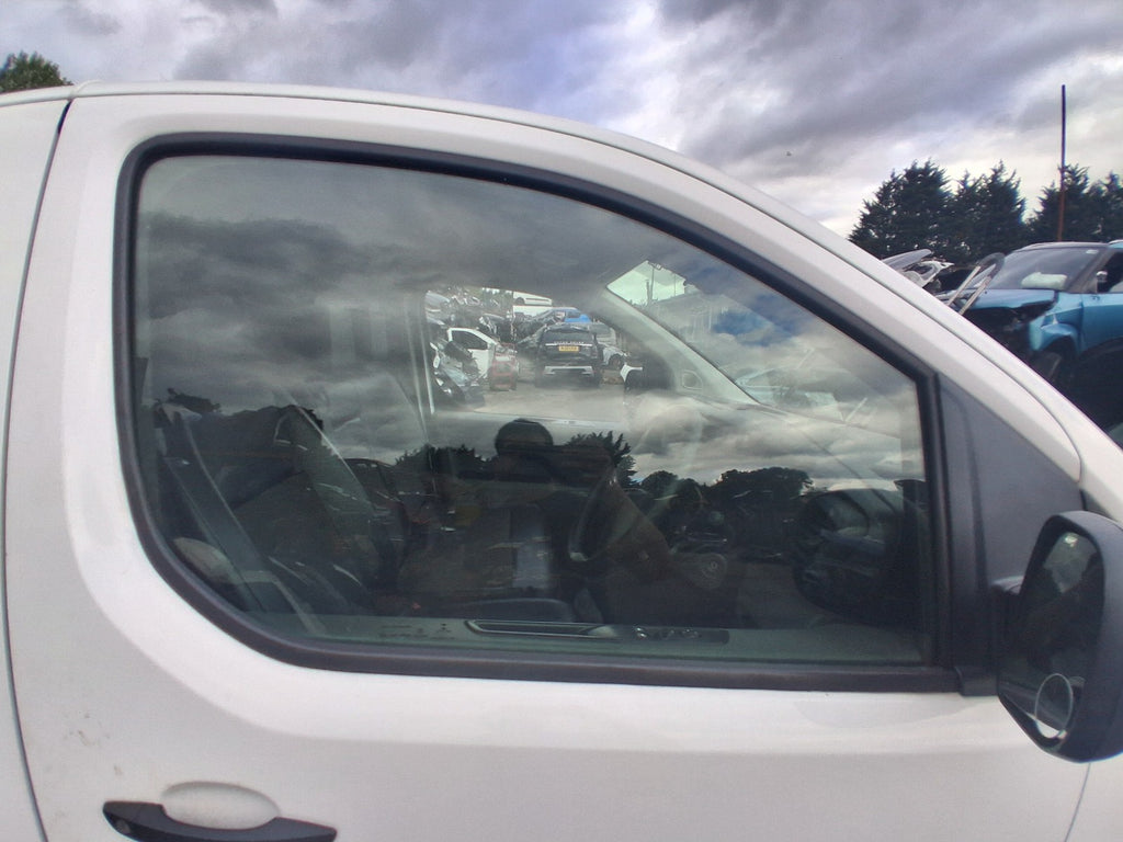 2019 CITROEN DISPATCH VIVARO MK3 OSF DRIVER SIDE FRONT WINDOW GLASS