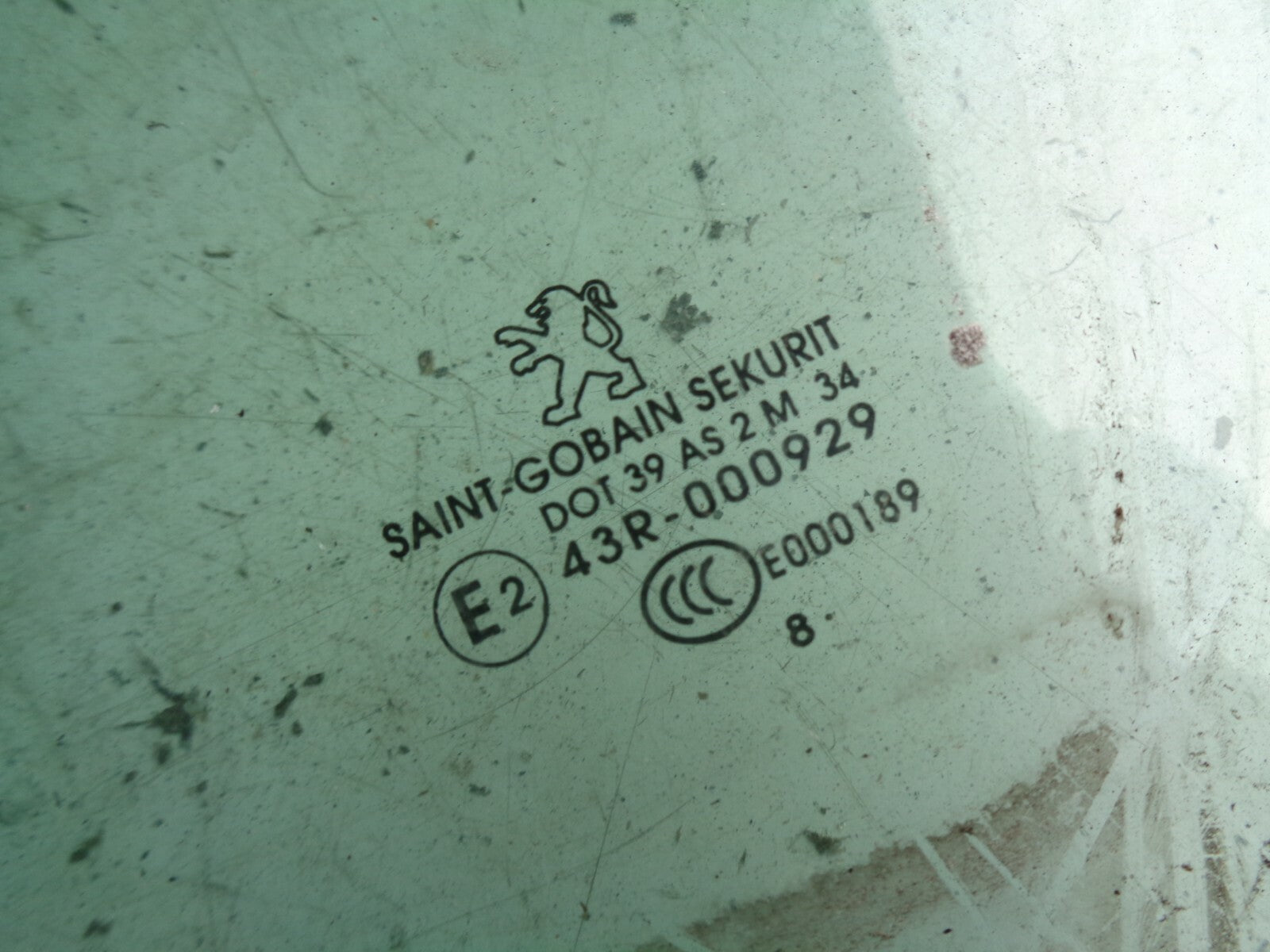 PEUGEOT 308 NSF PASSENGER SIDE FRONT WINDOW GLASS 43R000929