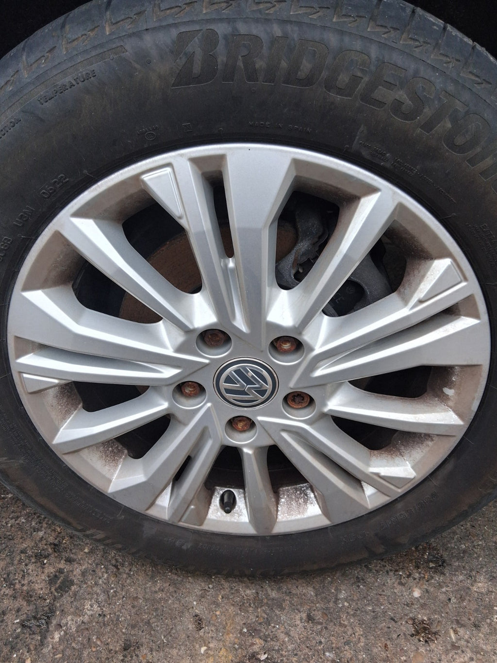 2023 VOLKSWAGEN CARAVELLE T6.1 17 INCH ALLOY WHEEL WITH TYRE 235/55R17