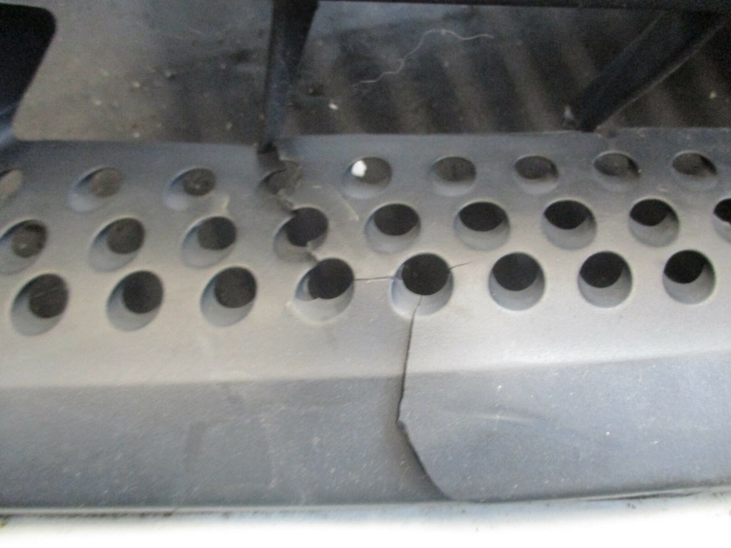 MERCEDES CITAN 2013 FRONT GRILLE WHITE GRILL